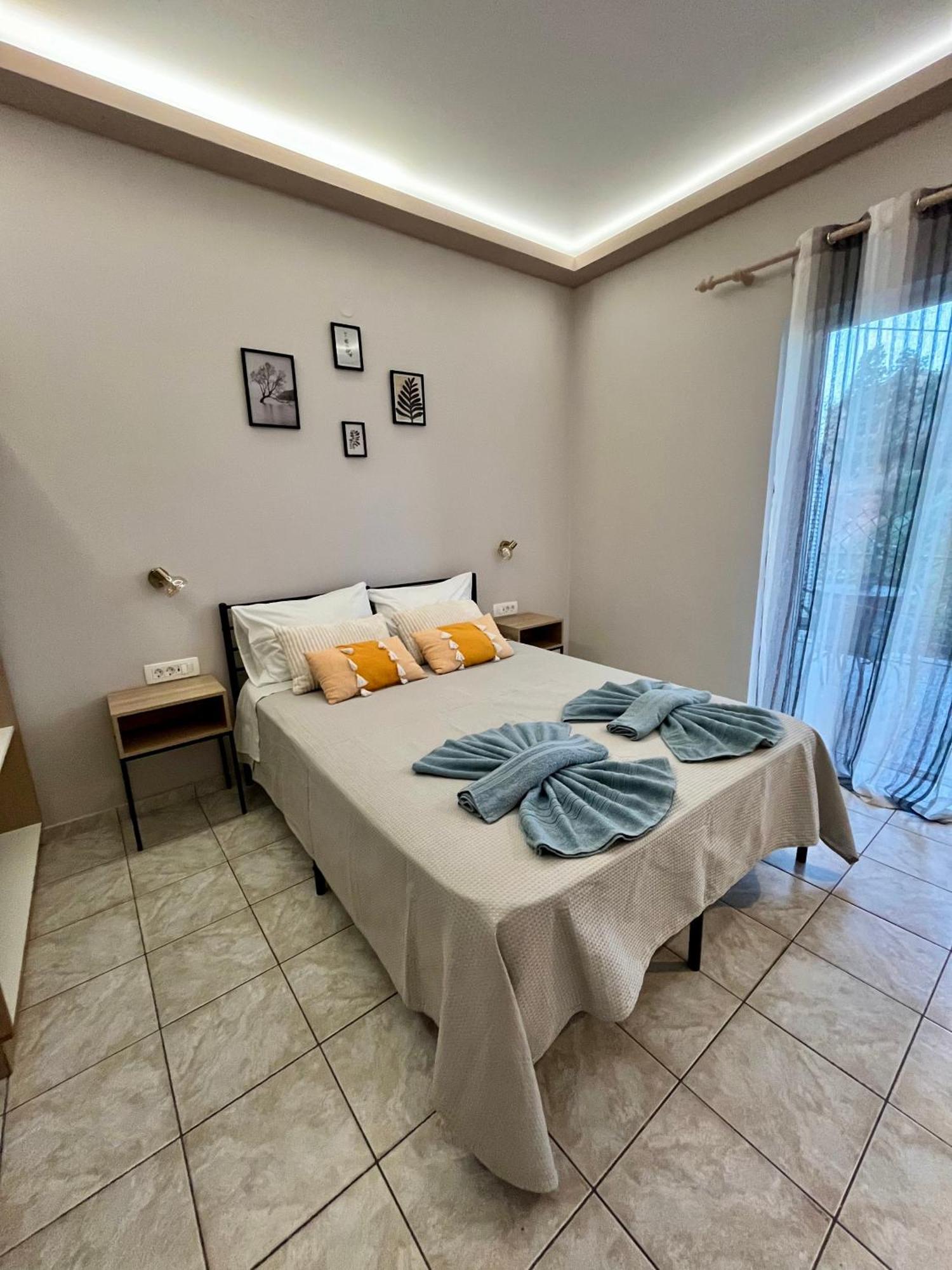 Dream Apartments Palaiochora Room photo